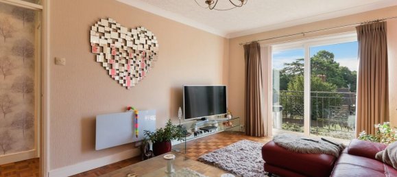 2 bedrooms Apartment in Feltham, United Kingdom No. 9837 6