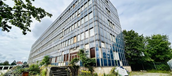 130 rooms Building in Dresden, Germany No. 29781 2