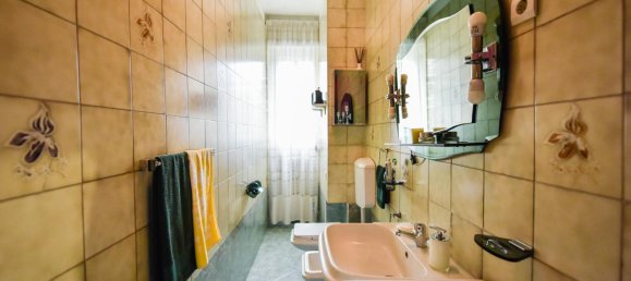 3-salle Appartement à Turin, Italy No. 168632 14