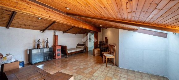 4 bedrooms Villa in Vezzano sul Crostolo, Italy No. 259582 19