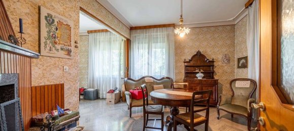 4 bedrooms Villa in Vezzano sul Crostolo, Italy No. 259582 9