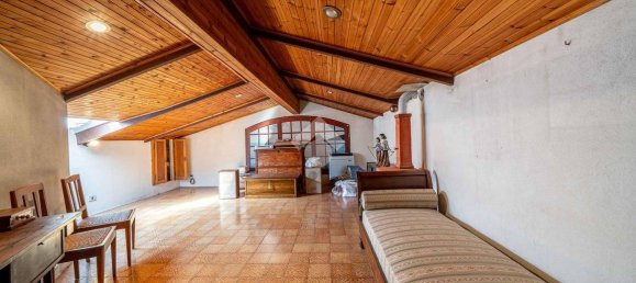 4 bedrooms Villa in Vezzano sul Crostolo, Italy No. 259582 18