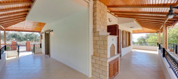 4 bedrooms Property in Akbuk, Turkey No. 23585 9