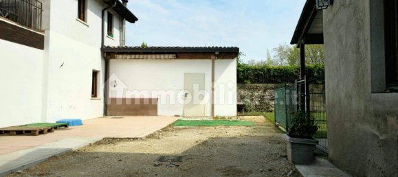 4 bedrooms House in Travagliato, Italy No. 55707 32