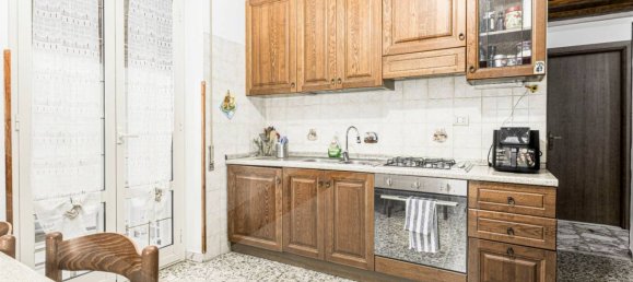 5 rooms Apartment in Ciampino, Italy No. 20566 9