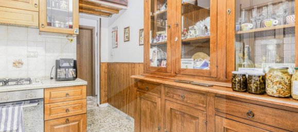 5 rooms Apartment in Ciampino, Italy No. 20566 10