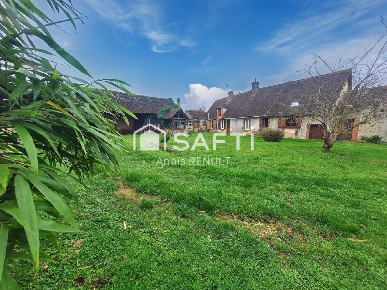 2 chambres Villa à Vert-en-Drouais, France No. 51643