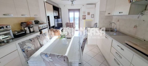 3 bedrooms Apartment in Solbiate con Cagno, Italy No. 260687 9