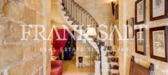 2 bedrooms Townhouse in Bormla, Malta No. 2251 6