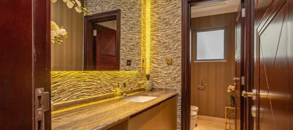 5 bedrooms Villa in Palm Jumeirah, UAE No. 2967 26