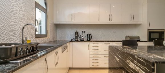 5 bedrooms Villa in Palm Jumeirah, UAE No. 2967 12