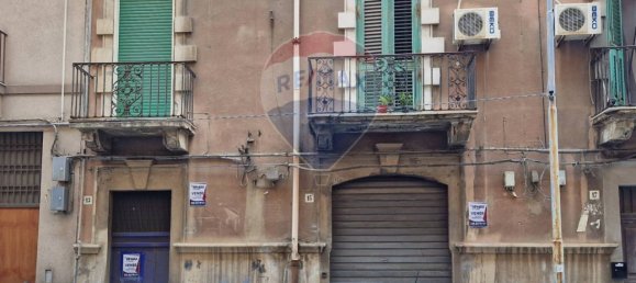 Коммерческая недвижимость с 2 комнатами в Мессина, Италия № 322807 7