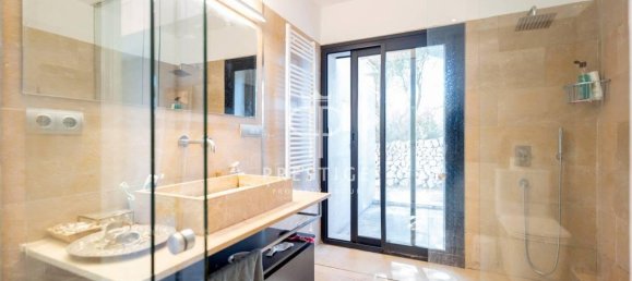 3 bedrooms Villa in Menorca, Spain No. 171414 8