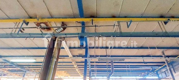 2 rooms Warehouse in Naples, Italy No. 12505 5