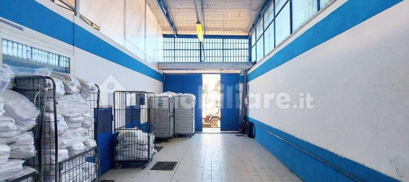 2 rooms Warehouse in Naples, Italy No. 12505 18