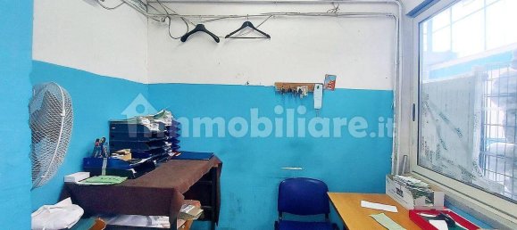 2 rooms Warehouse in Naples, Italy No. 12505 4