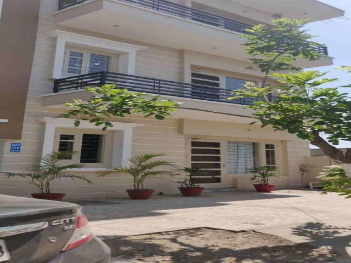 Casa de 3 dormitorios en Mohali, India No. 22652