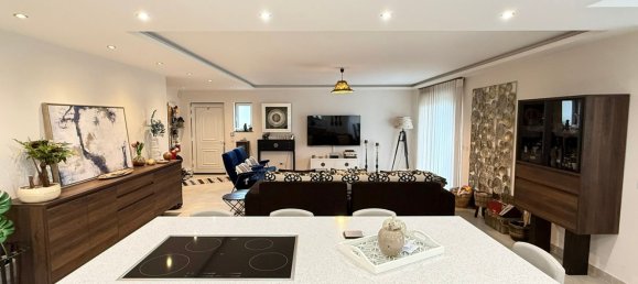 3 bedrooms House in Portimao, Portugal No. 102292 5