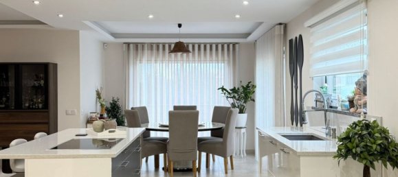 3 bedrooms House in Portimao, Portugal No. 102292 4