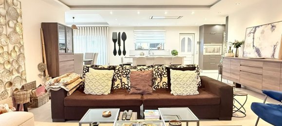 3 bedrooms House in Portimao, Portugal No. 102292 9