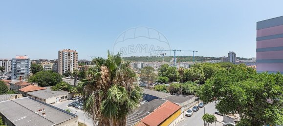 2 chambres Appartement à Lisbon, Portugal No. 201285 14