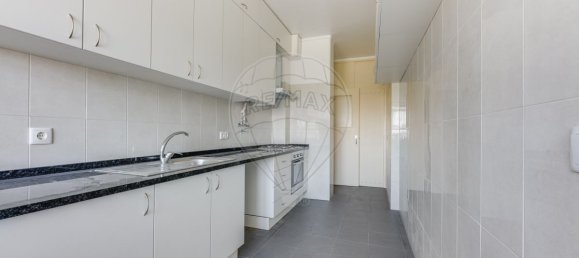 2 chambres Appartement à Lisbon, Portugal No. 201285 10