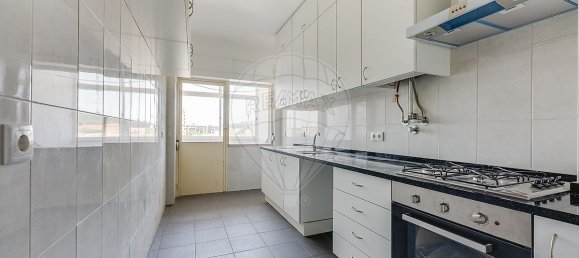 2 chambres Appartement à Lisbon, Portugal No. 201285 12