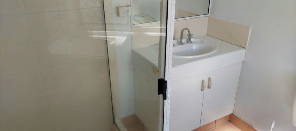 Apartamento T2 em Paget, Australia N.º 329 2