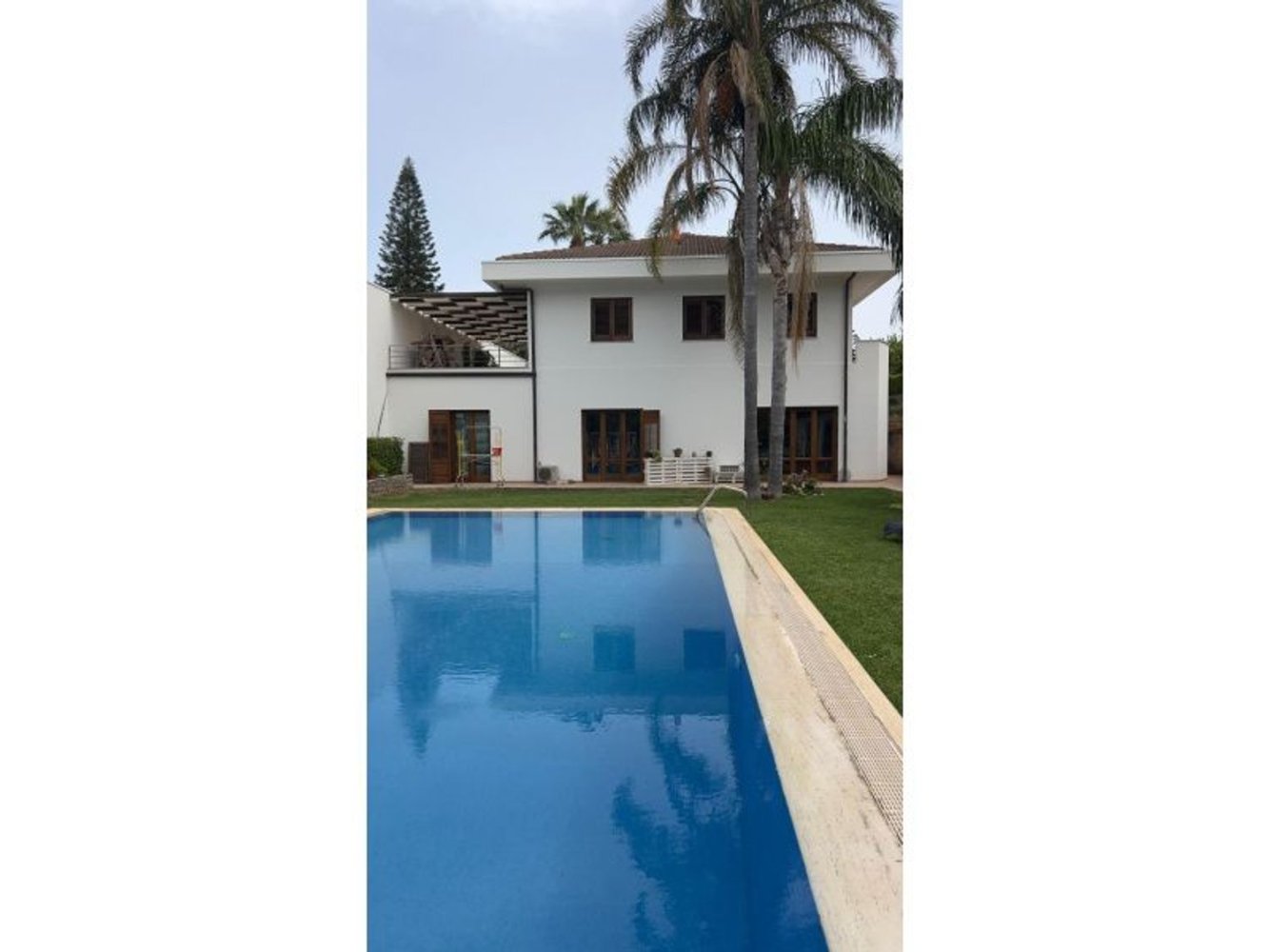 10 rooms Villa in Palermo, Italy No. 69049