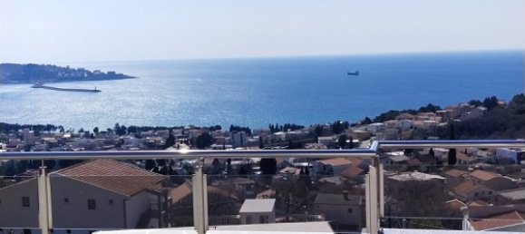 5 bedrooms Villa in Bar, Montenegro No. 4 22