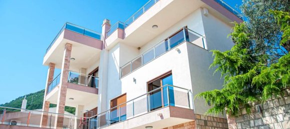 5 bedrooms Villa in Bar, Montenegro No. 4 3