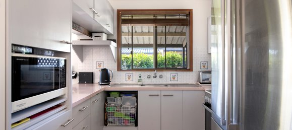 2 bedrooms House in Helensvale, Australia No. 482 5