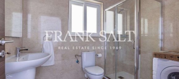 2 غرف نوم طابقين في San Gwann, Malta رقم 4988 10