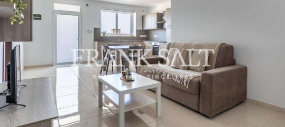 2 غرف نوم طابقين في San Gwann, Malta رقم 4988 3