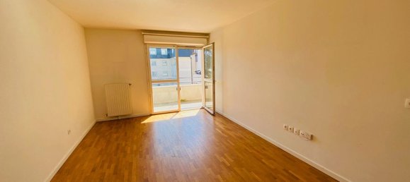 2 chambres Appartement à Le Perreux-sur-Marne, France No. 163821 2