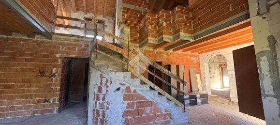 5 Schlafzimmer Villa in Seren del Grappa, Italy, Nr. 344184 2