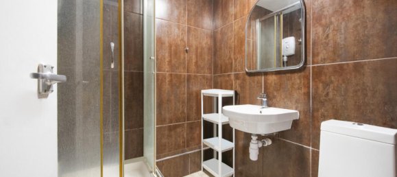 2 bedrooms Apartment in London, United Kingdom No. 9042 5