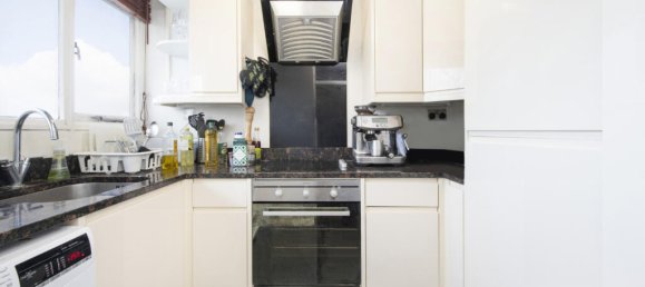 2 bedrooms Apartment in London, United Kingdom No. 9042 3