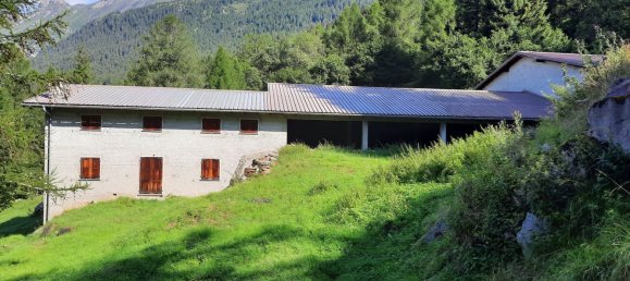 Casa de 8 habitaciónes en Varzo, Italy No. 256222 4