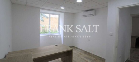 Bureau à Saint Julian's, Malta 170m² No. 12266 13