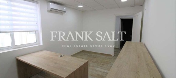 Bureau à Saint Julian's, Malta 170m² No. 12266 11