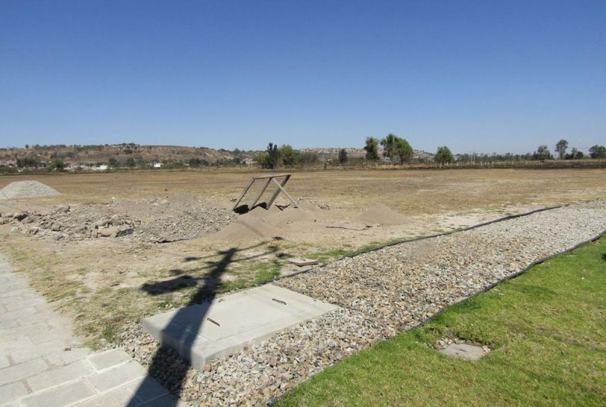  Land in Tlaquepaque, Mexico No. 206901