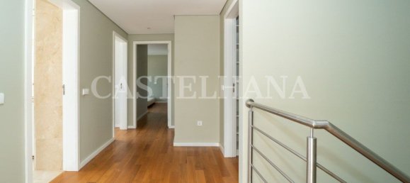 4 غرف نوم منزل ذو طابقين في Matosinhos, Portugal رقم 127686 17