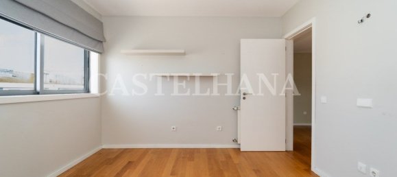 4 غرف نوم منزل ذو طابقين في Matosinhos, Portugal رقم 127686 22