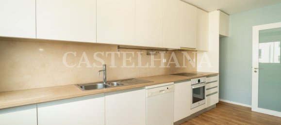 4 غرف نوم منزل ذو طابقين في Matosinhos, Portugal رقم 127686 16