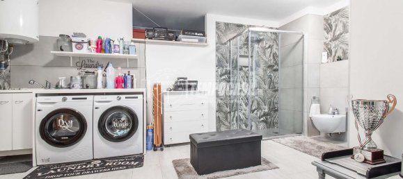 3-salle Appartement à Olgiate Olona, Italy No. 151131 18