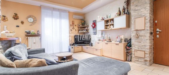 3-salle Appartement à Olgiate Olona, Italy No. 151131 3