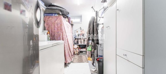 3-salle Appartement à Olgiate Olona, Italy No. 151131 19