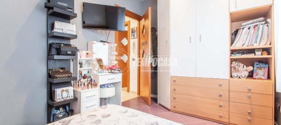 3-salle Appartement à Olgiate Olona, Italy No. 151131 11