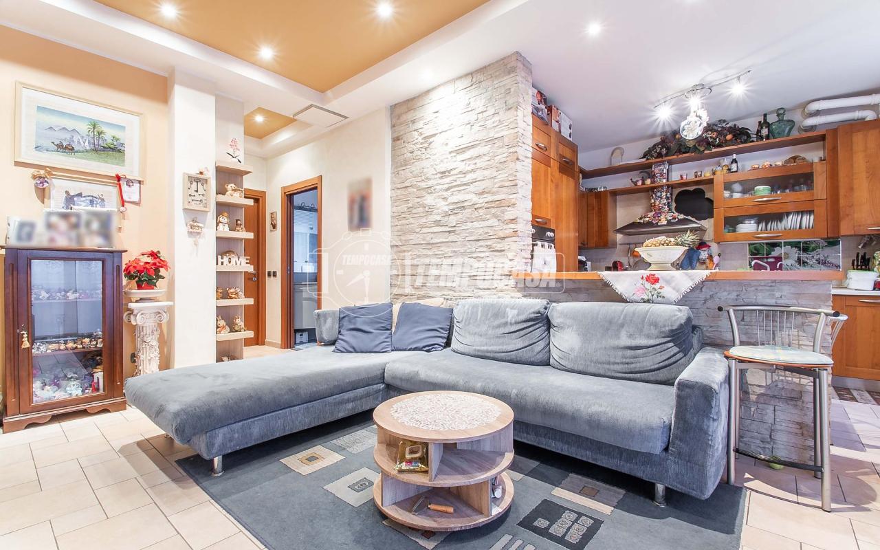 3-salle Appartement à Olgiate Olona, Italy No. 151131